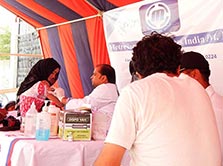 img03